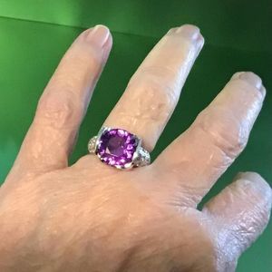 14 carat white gold tension‎ set Rhodolite Garnet ring